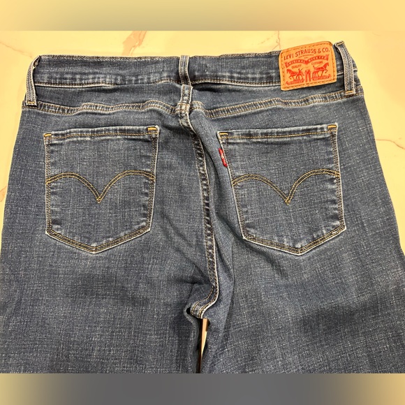 🌸Levi’s 311 Shaping Skinny Women’s Size 30🌸 - Picture 2 of 9